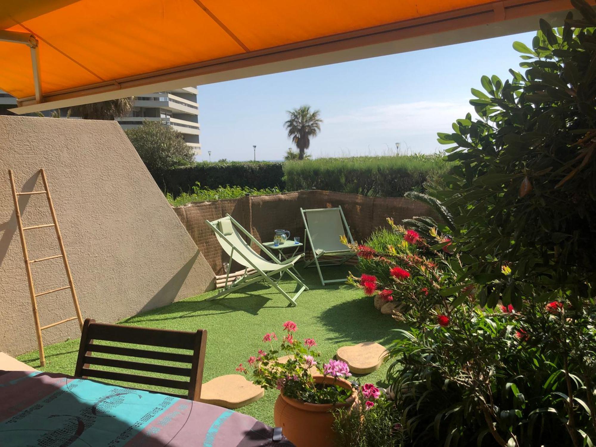 Le Jardin De La Plage - T2 - Terrasse Jardin 30M2 - Piscine - Clim- Wifi -Parking Canet-en-Roussillon Exterior photo